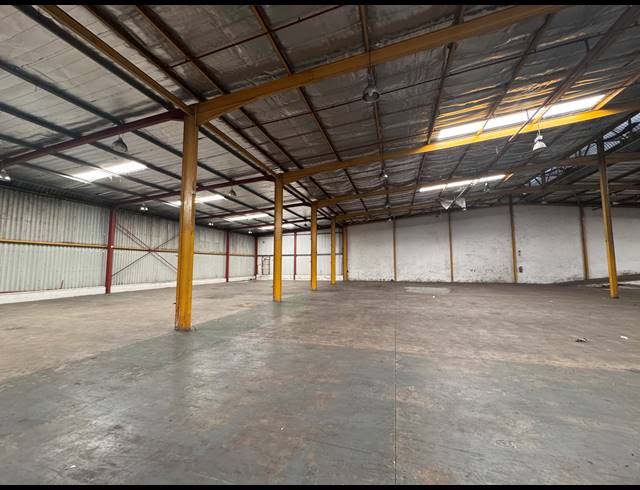 1,943M² WAREHOUSE TO LET IN SPRINGFIELD